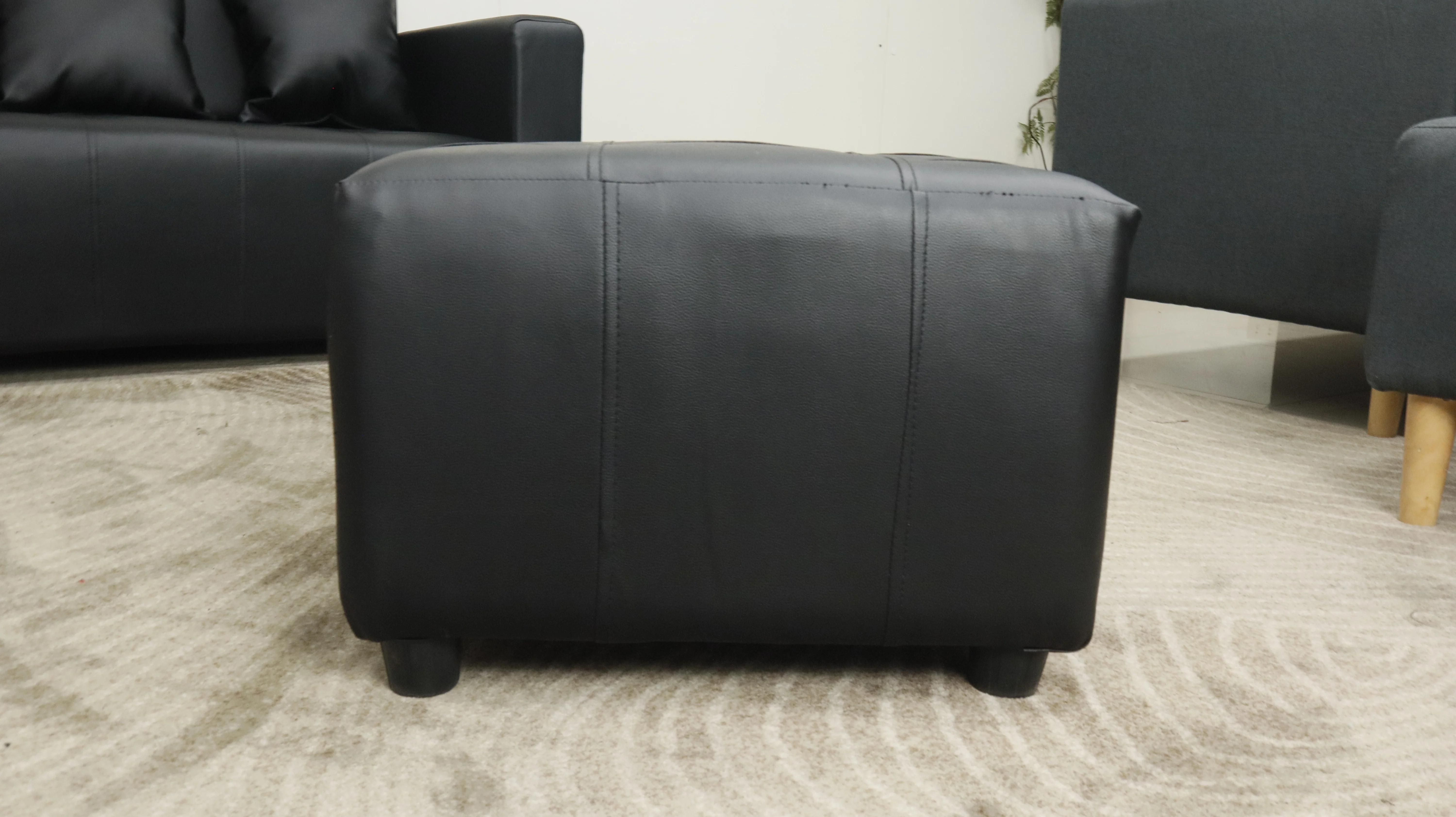 Sage Reversible Leather Sofa Set - Image 10